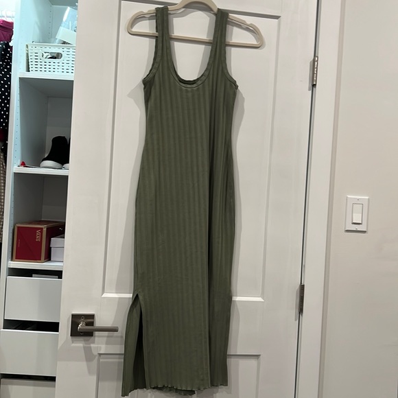 Arrie new body con dress - Picture 1 of 4